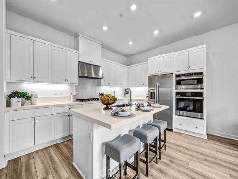 105 Baluster , Irvine, CA