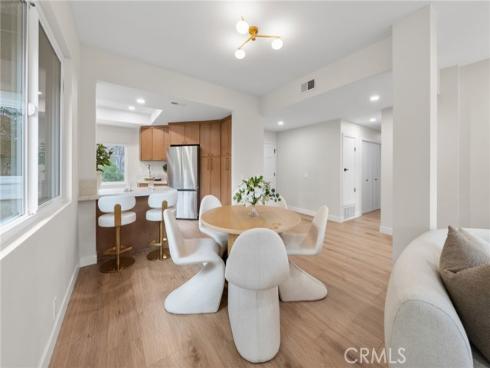 14 Highland , Irvine, CA