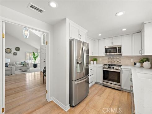 25 Eden , Irvine, CA