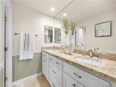 25 Eden , Irvine, CA