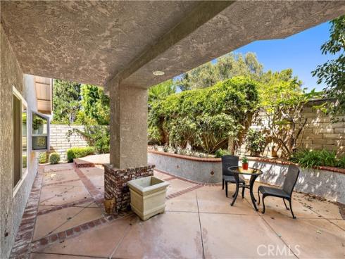 25 Eden , Irvine, CA