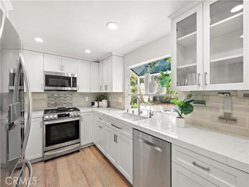25 Eden , Irvine, CA