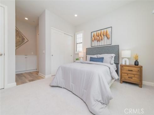 124 Holly Springs , Irvine, CA