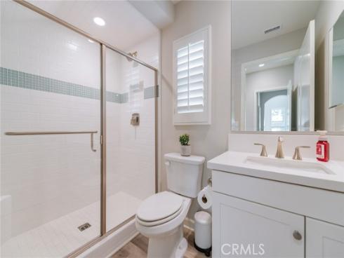 124 Holly Springs , Irvine, CA