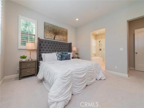 124 Holly Springs , Irvine, CA