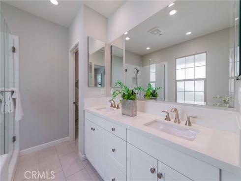 124 Holly Springs , Irvine, CA