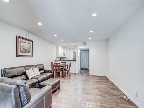322 Orange Blossom , Irvine, CA