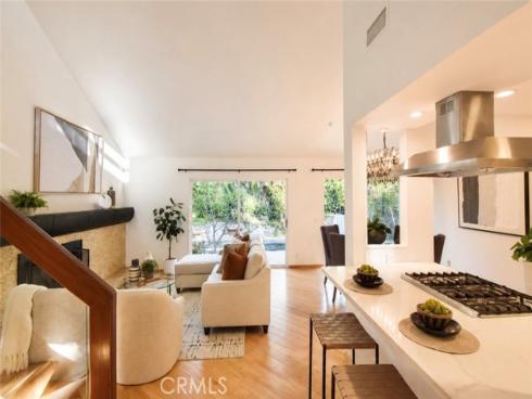 28  Cambridge  , Irvine, CA