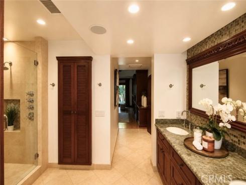 28  Cambridge  , Irvine, CA