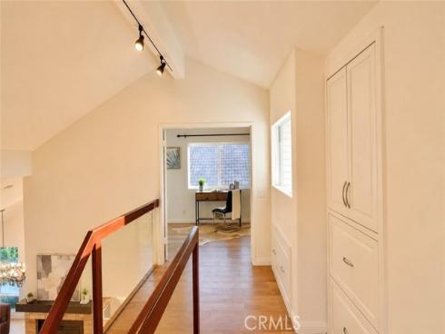 28  Cambridge  , Irvine, CA