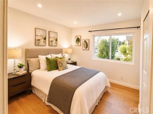 28  Cambridge  , Irvine, CA