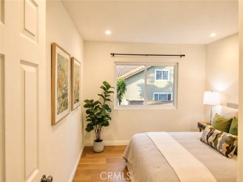 28  Cambridge  , Irvine, CA