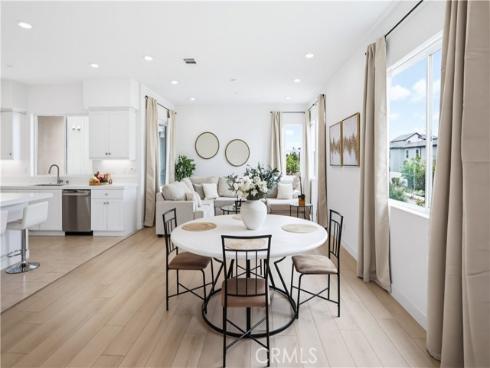 175 Sash , Irvine, CA