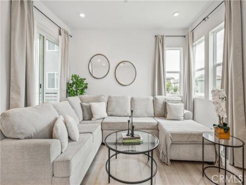175 Sash , Irvine, CA