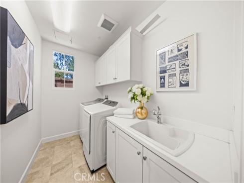68 tollson , Irvine, CA