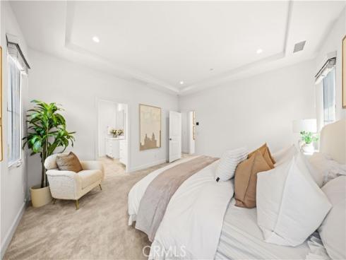 68 tollson , Irvine, CA