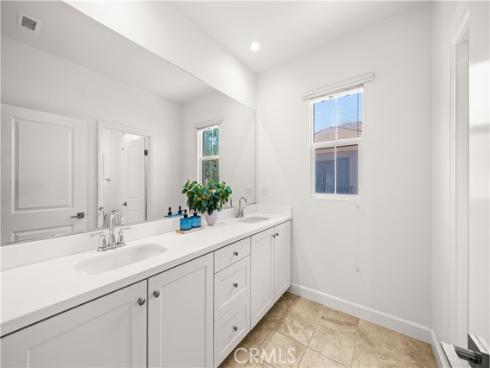 68 tollson , Irvine, CA