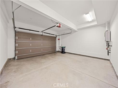 68 tollson , Irvine, CA