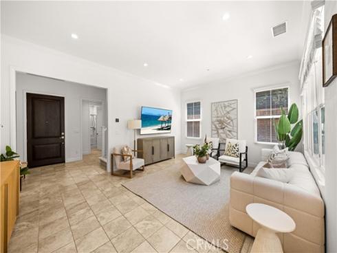 68 tollson , Irvine, CA