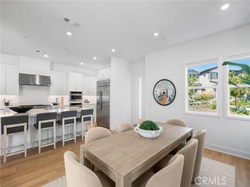 446 Sonia , Irvine, CA