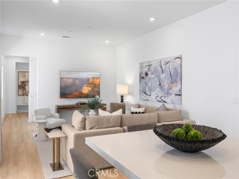 446 Sonia , Irvine, CA