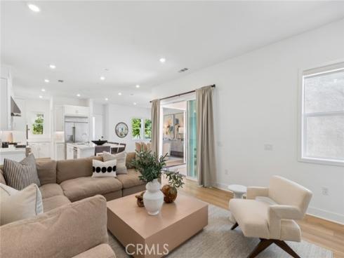 446 Sonia , Irvine, CA