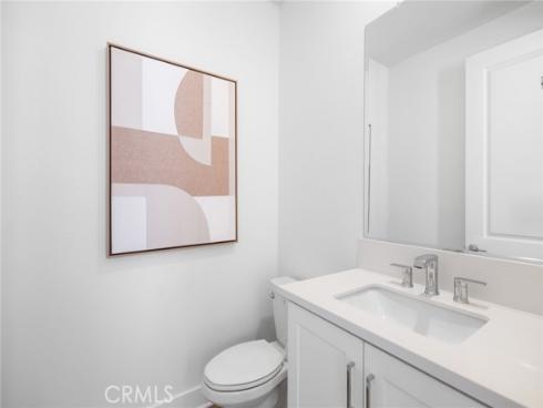 446 Sonia , Irvine, CA