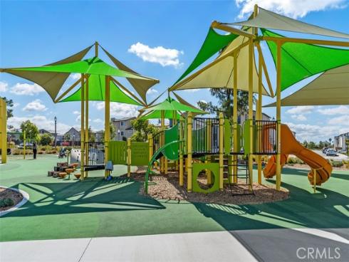 446 Sonia , Irvine, CA