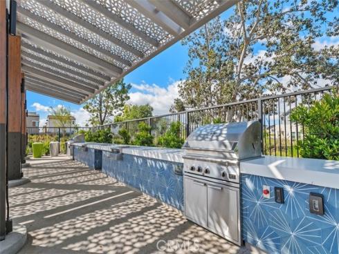 446  Sonia  , Irvine, CA