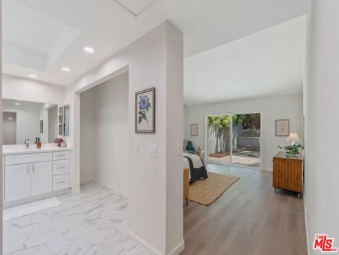 19 Rippling , Irvine, CA