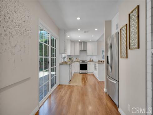 2 Alba , Irvine, CA