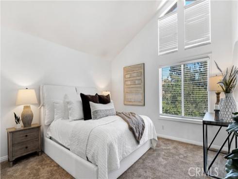 2 Alba , Irvine, CA