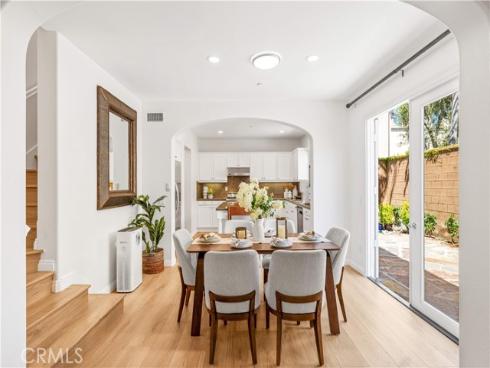22 Arborside , Irvine, CA