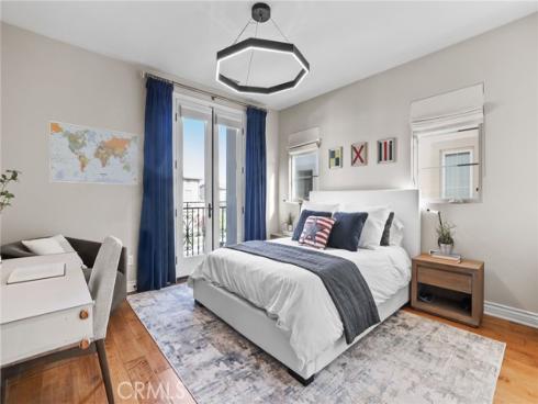 10 Shadybend , Irvine, CA
