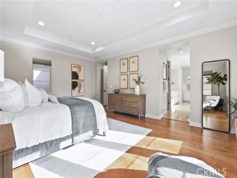 10 Shadybend , Irvine, CA