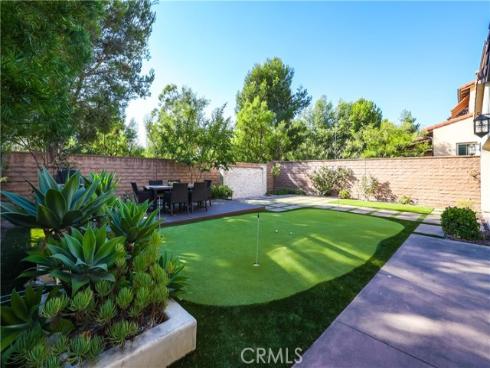 10 Shadybend , Irvine, CA