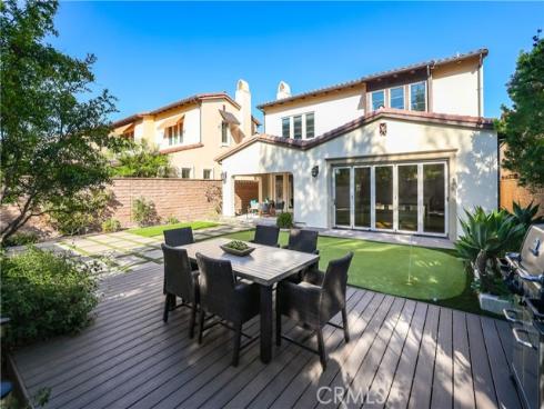 10 Shadybend , Irvine, CA