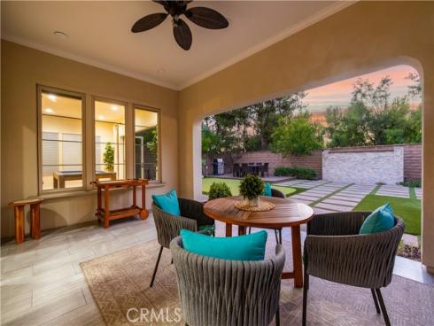 10 Shadybend , Irvine, CA
