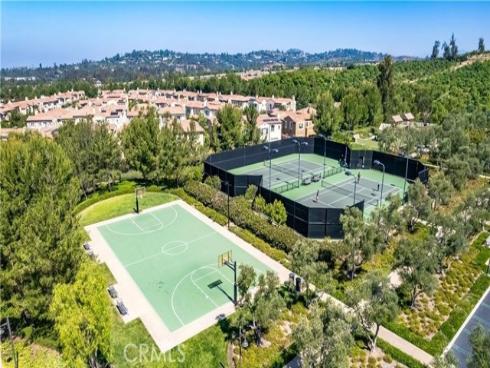10 Shadybend , Irvine, CA