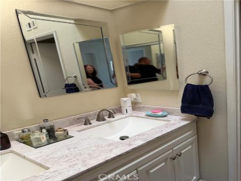 80 Almador , Irvine, CA