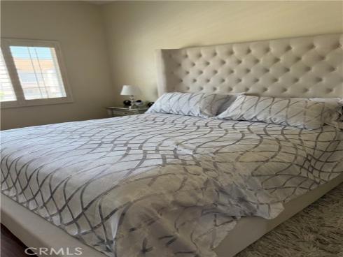 80  Almador  , Irvine, CA