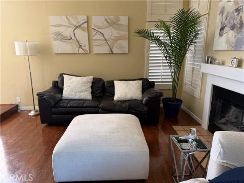 80 Almador , Irvine, CA
