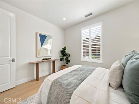73 Cortland , Irvine, CA