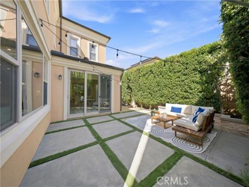 73 Cortland , Irvine, CA