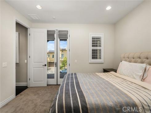 14 Lonestar , Irvine, CA
