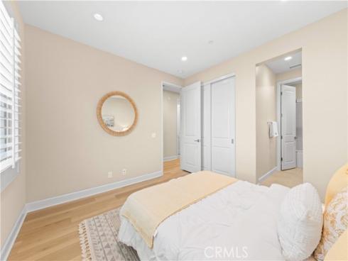 53 Tundra , Irvine, CA