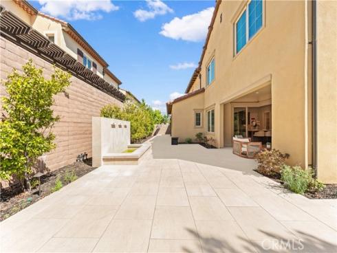 53 Tundra , Irvine, CA