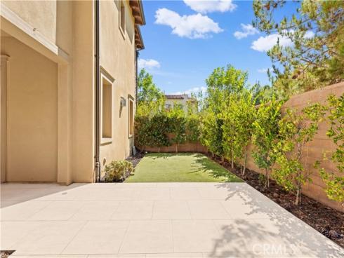 53 Tundra , Irvine, CA