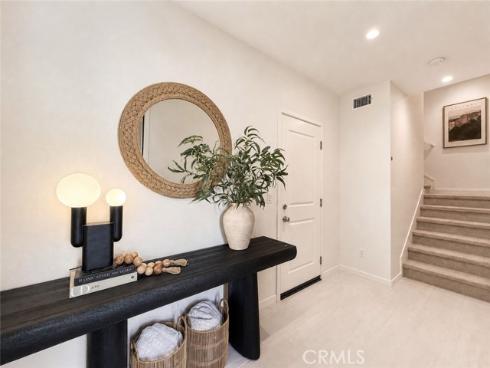 184  Elkhorn  , Irvine, CA