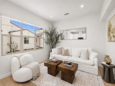184  Elkhorn  , Irvine, CA